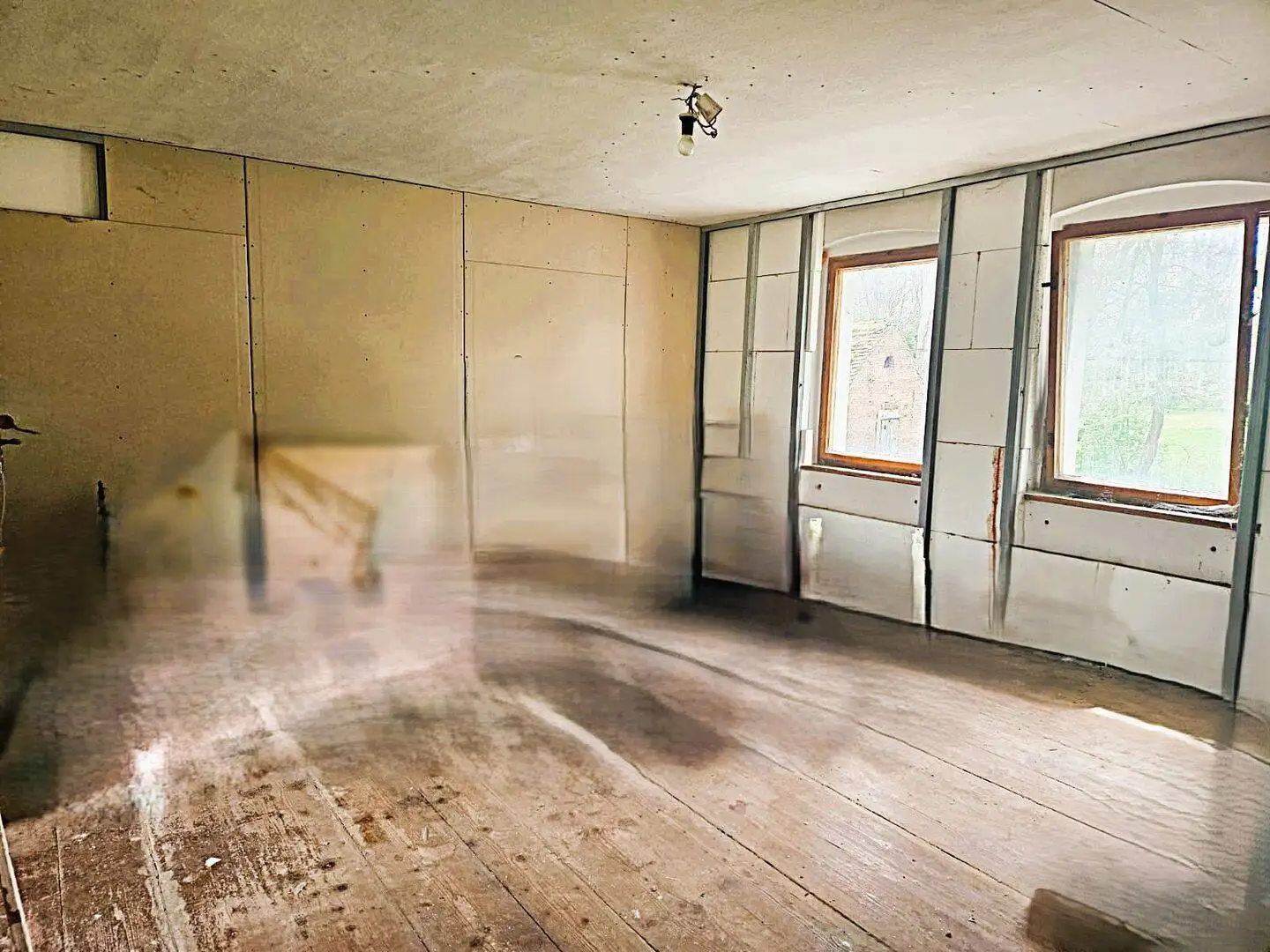 Einfamilien - Mehrfamilienhaus in Ruhiger Dorflage – Bild 18 von 20