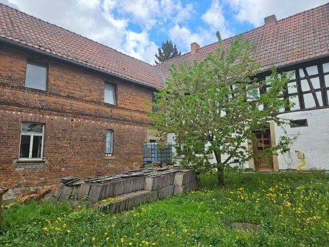 Einfamilien - Mehrfamilienhaus in Ruhiger Dorflage – Bild 2 von 20