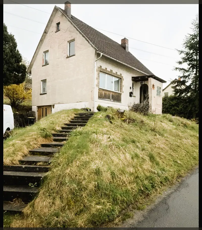 Einfamilienhaus in Idyllischer ruhiger Ortsrandlage!